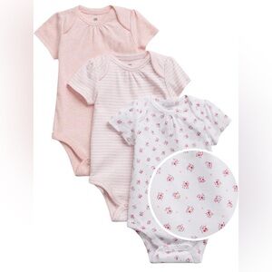 NWT GAP baby onesies bodysuit short sleeve